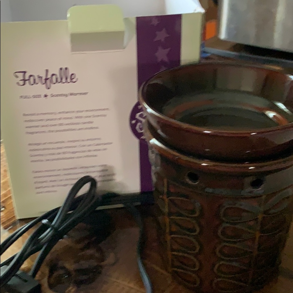 Scentsy warmer